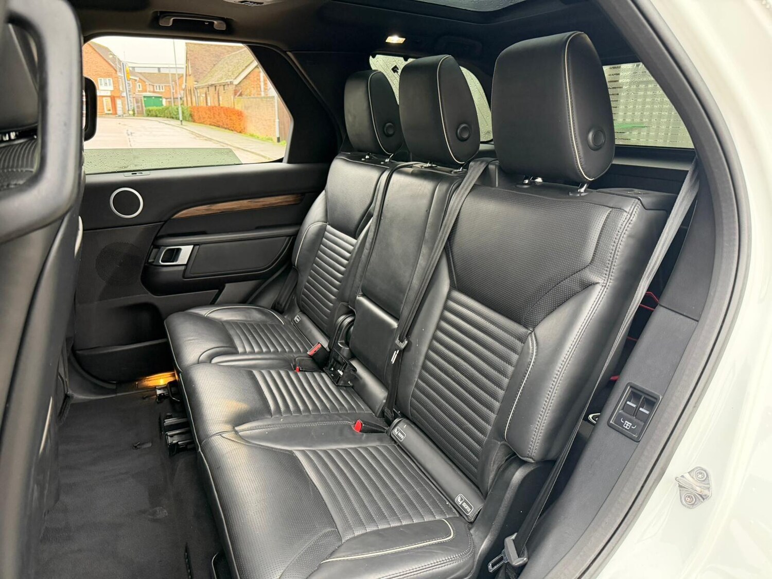 Used Land Rover Discovery 2017 for sale - 77345632: Photo 23