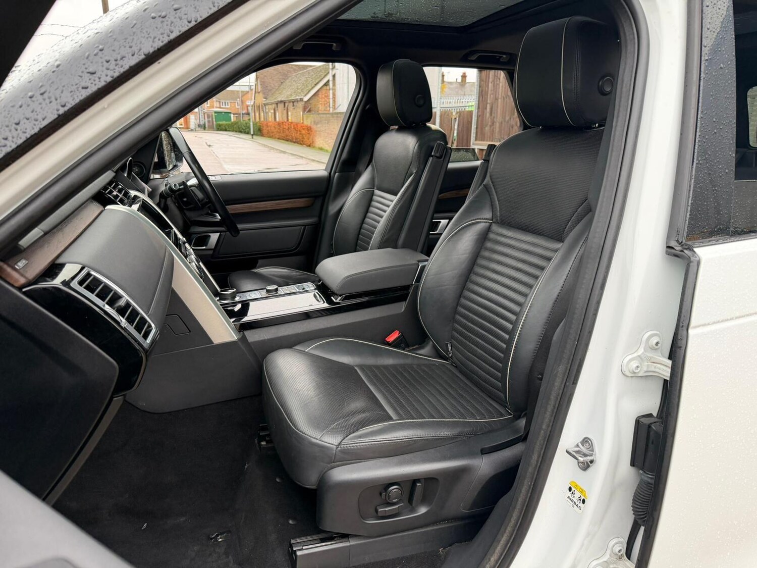 Used Land Rover Discovery 2017 for sale - 77345632: Photo 26