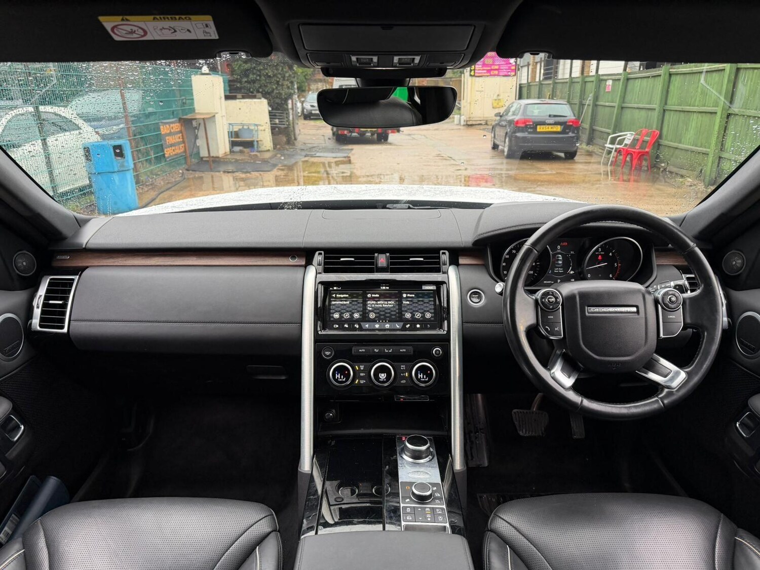 Used Land Rover Discovery 2017 for sale - 77345632: Photo 28