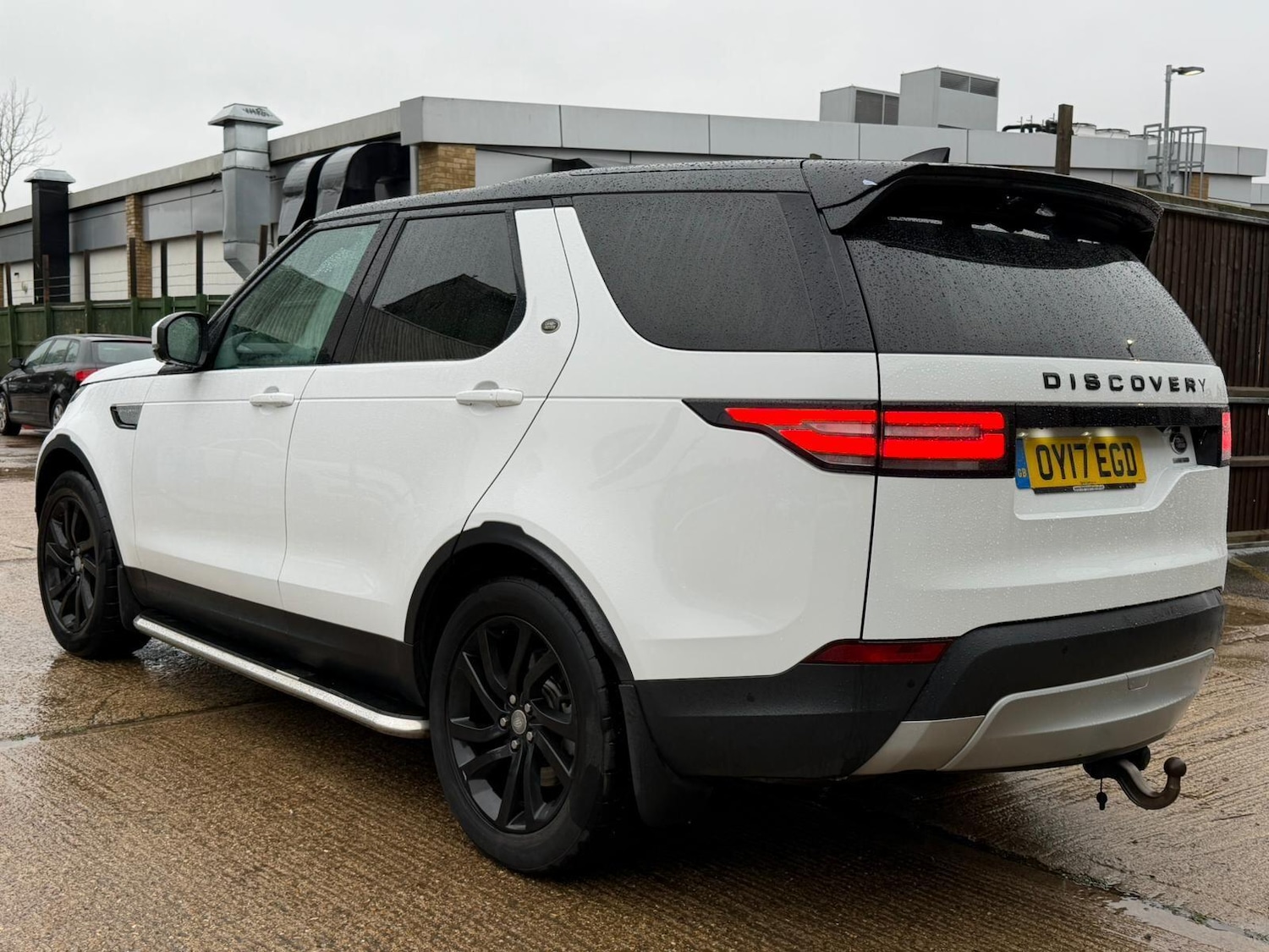 Used Land Rover Discovery 2017 for sale - 77345632: Photo 8