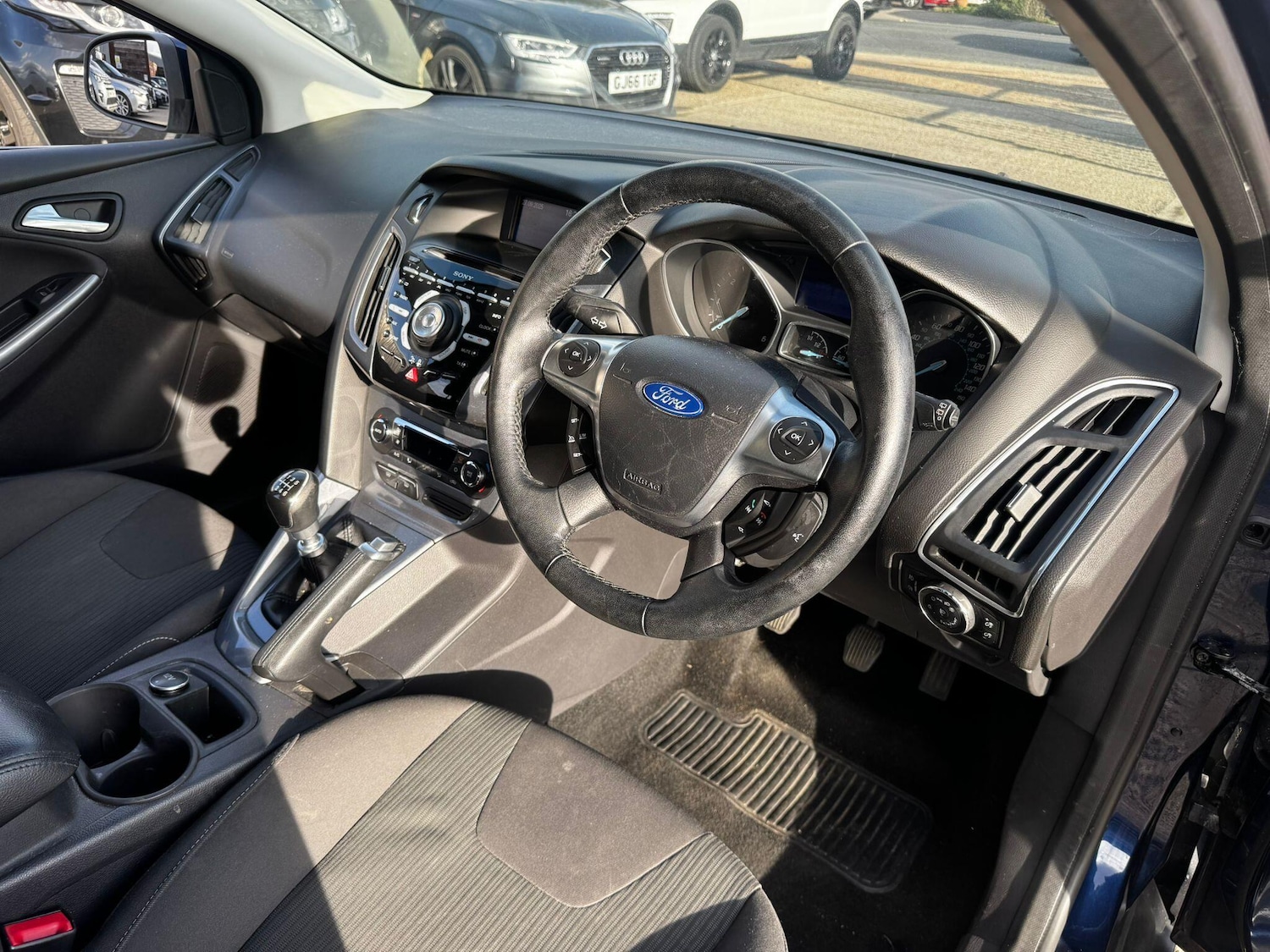 Used Ford Focus 2013 for sale - 76122324: Photo 11
