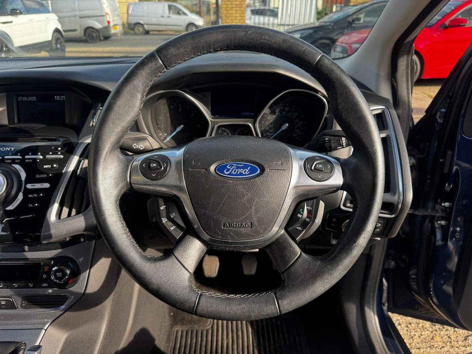 Used Ford Focus 2013 for sale - 76122324: Photo 24