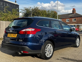 Used Ford Focus 2013 for sale - 76122324: Photo 3