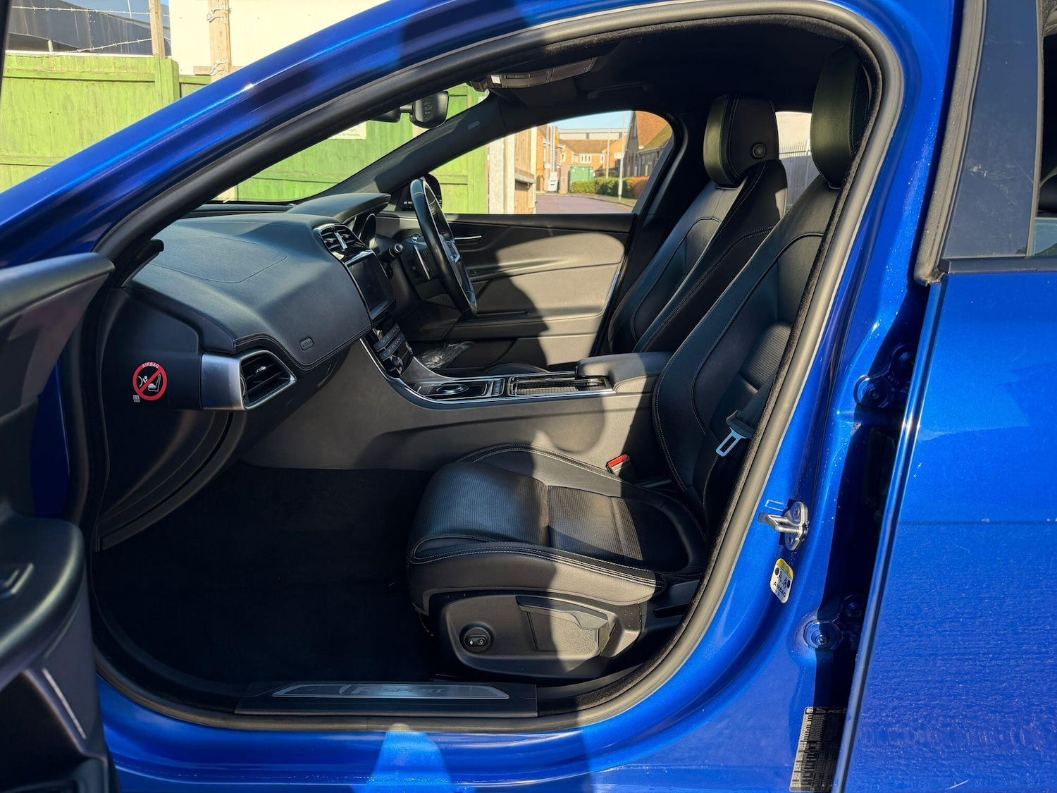 Used Jaguar XE 2019 for sale - 76780750: Photo 34