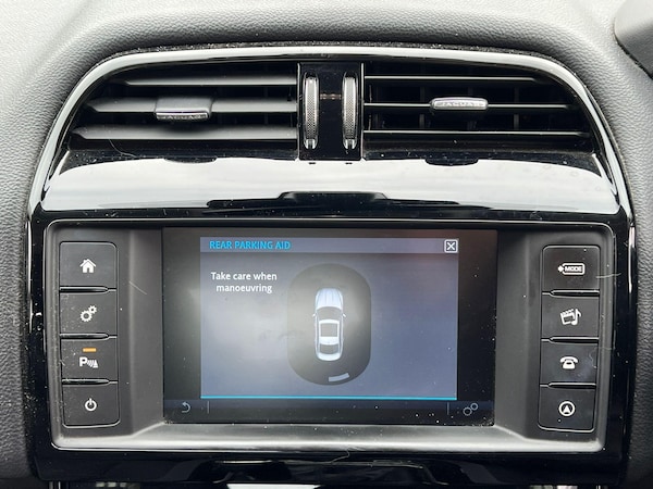 Used Jaguar XE 2015 for sale - 76307335: Photo 2