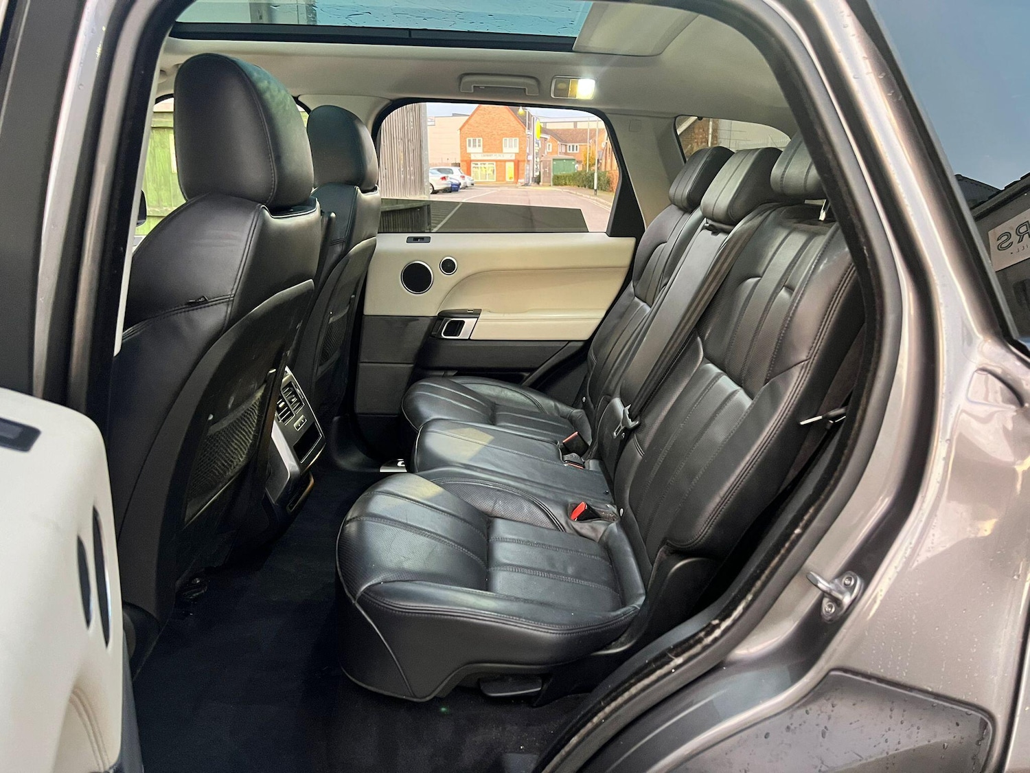 Used Land Rover Range Rover Sport 2017 for sale - 78048243: Photo 19