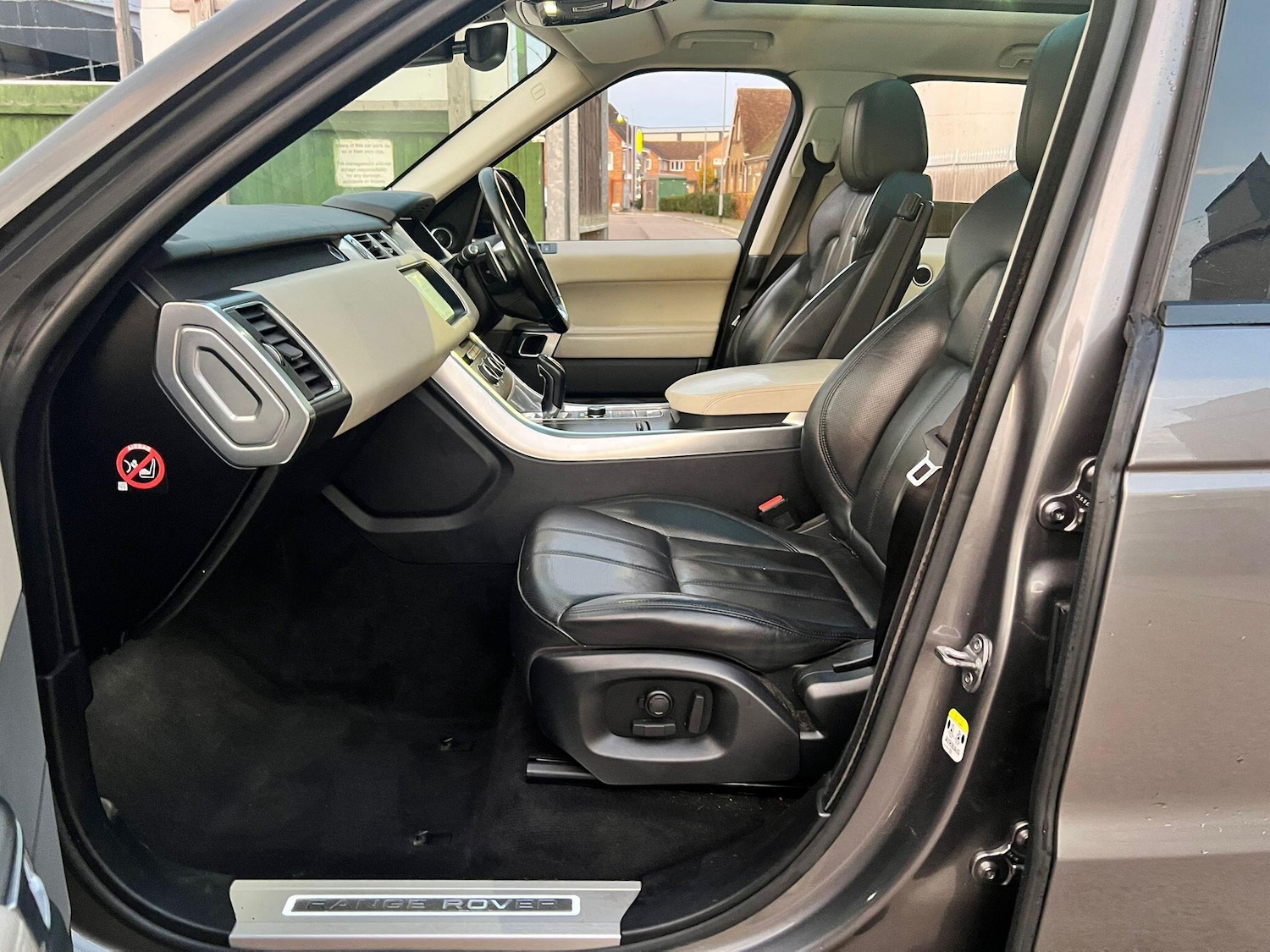 Used Land Rover Range Rover Sport 2017 for sale - 78048243: Photo 22