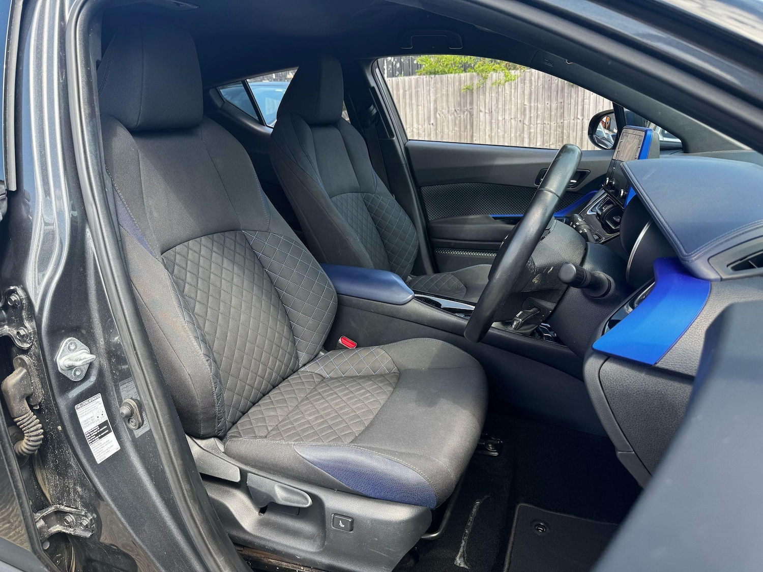 Used Toyota C-HR 2021 for sale - 77291936: Photo 27