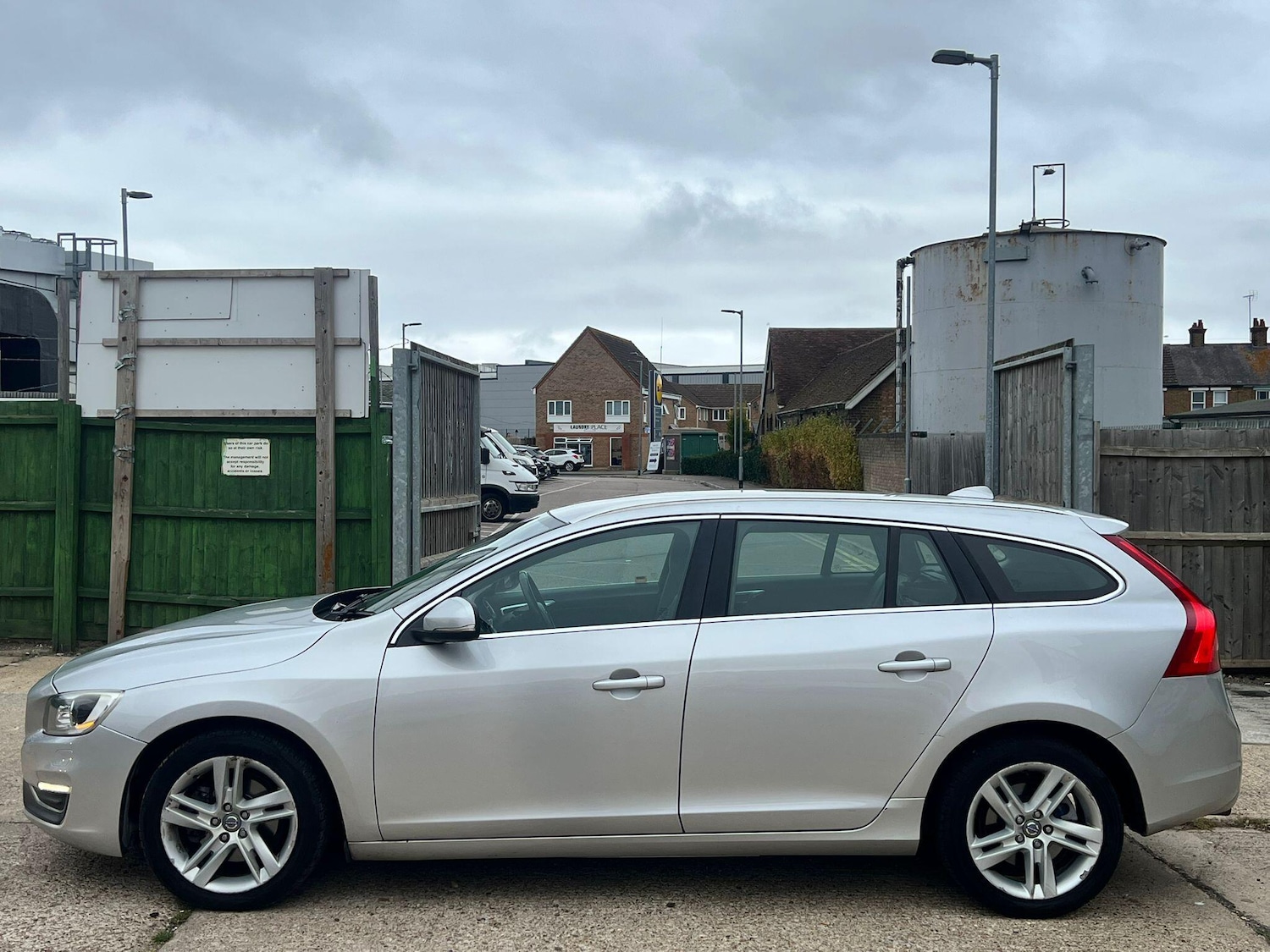 Used Volvo V60 2013 for sale - 76283708: Photo 10