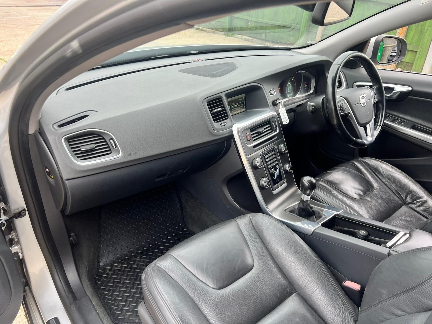 Used Volvo V60 2013 for sale - 76283708: Photo 22