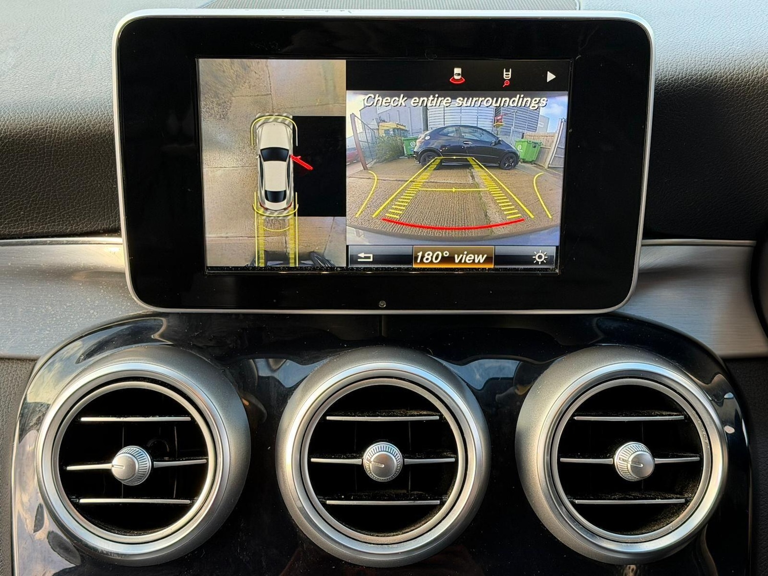 Used Mercedes-Benz C Class 2016 for sale - 76753191: Photo 2