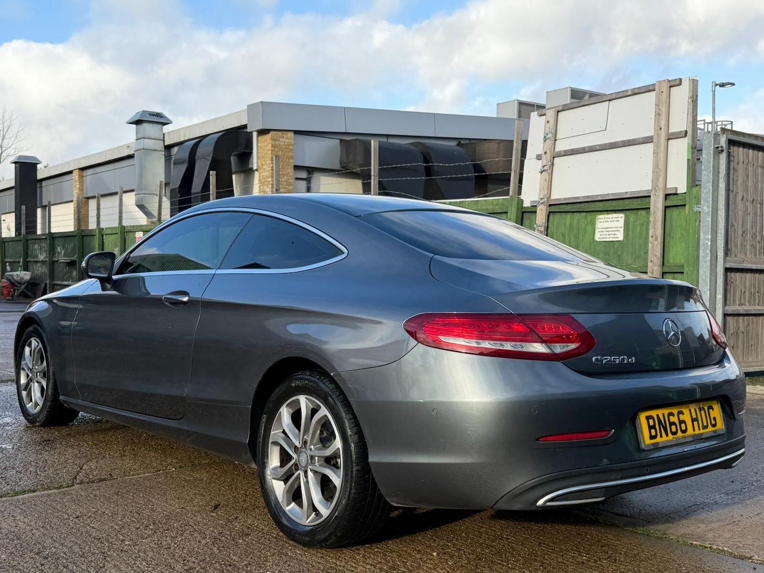 Used Mercedes-Benz C Class 2016 for sale - 76753191: Photo 8