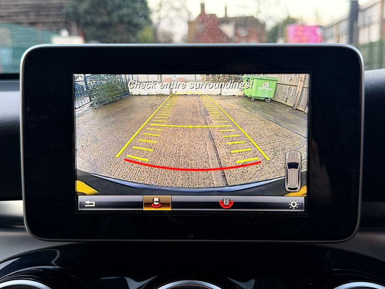 Used Mercedes-Benz GLC 2016 for sale - 77175025: Photo 2