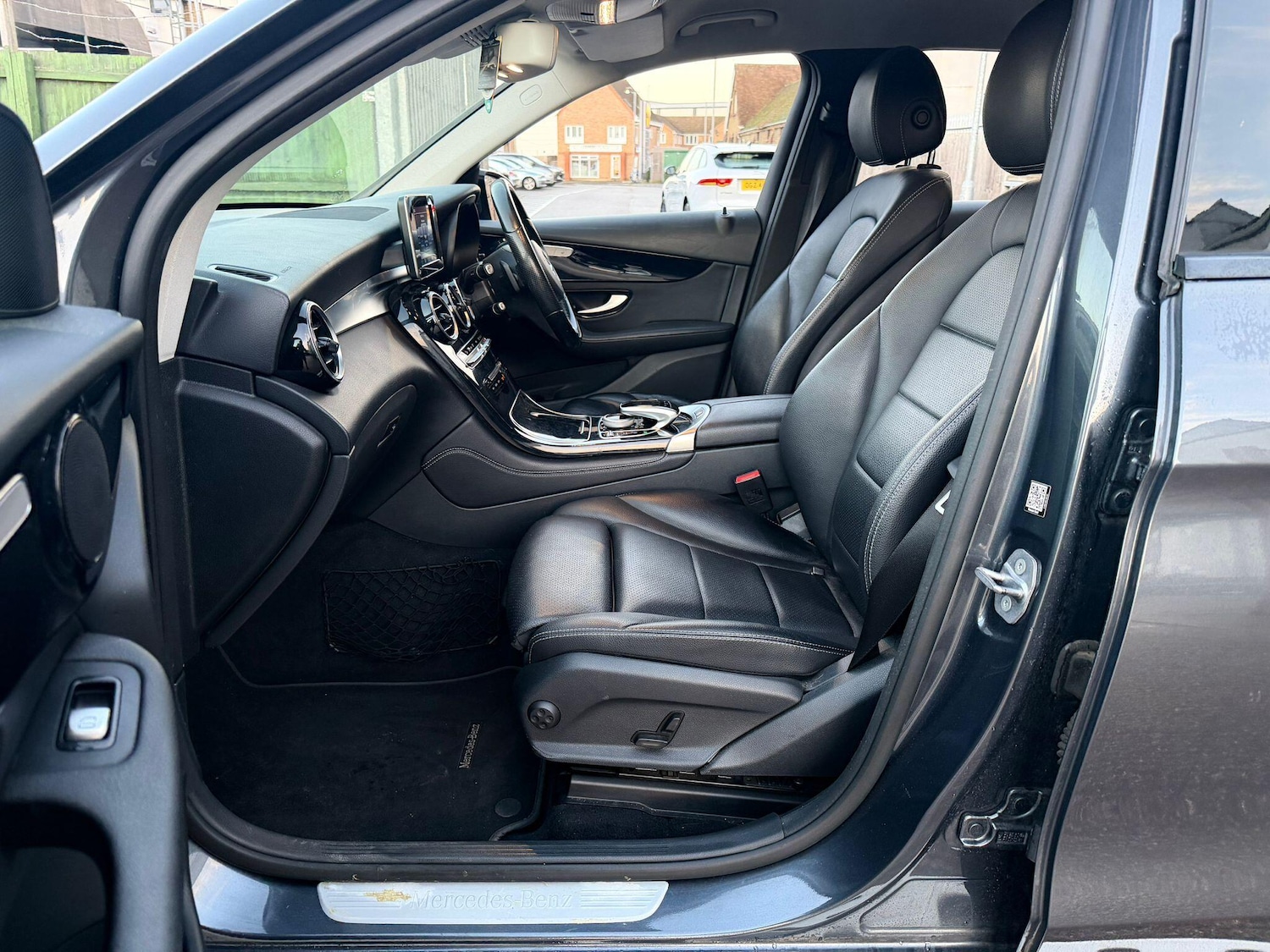 Used Mercedes-Benz GLC 2016 for sale - 77175025: Photo 23