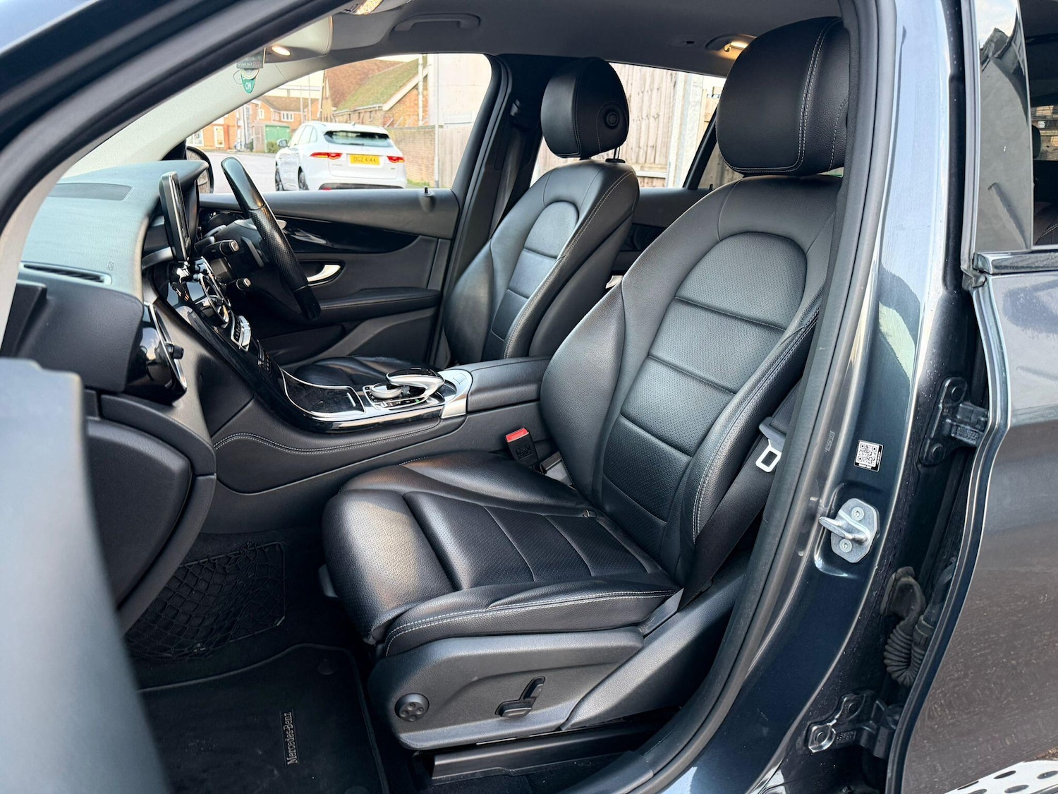 Used Mercedes-Benz GLC 2016 for sale - 77175025: Photo 24