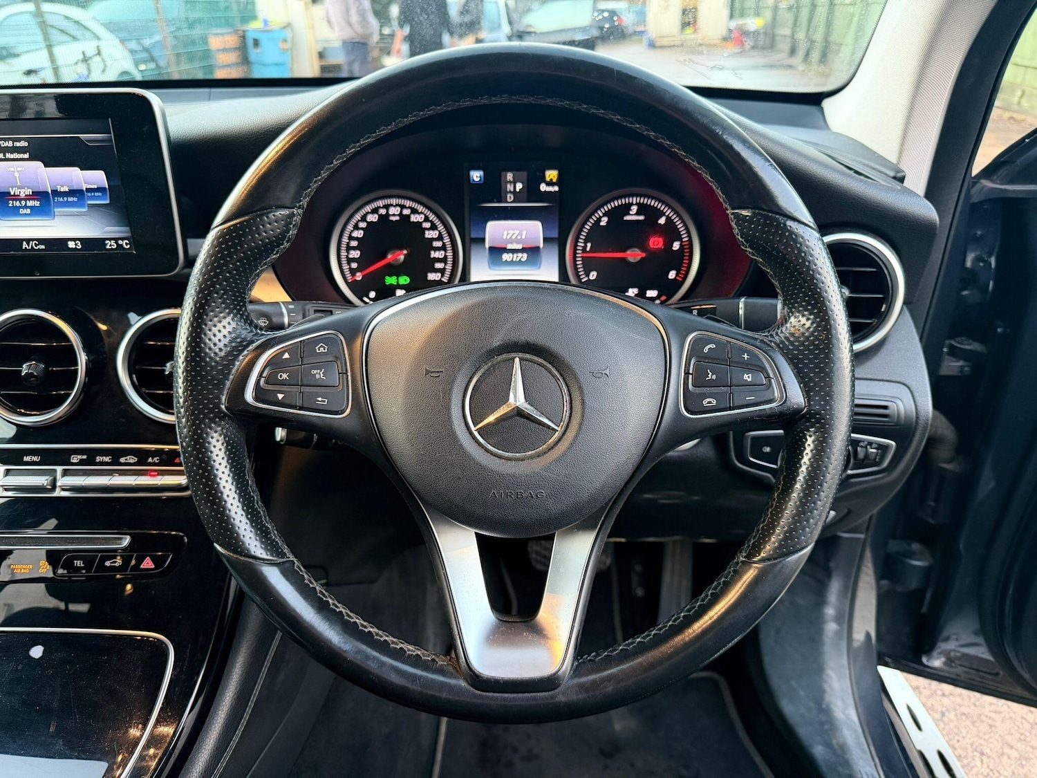 Used Mercedes-Benz GLC 2016 for sale - 77175025: Photo 27