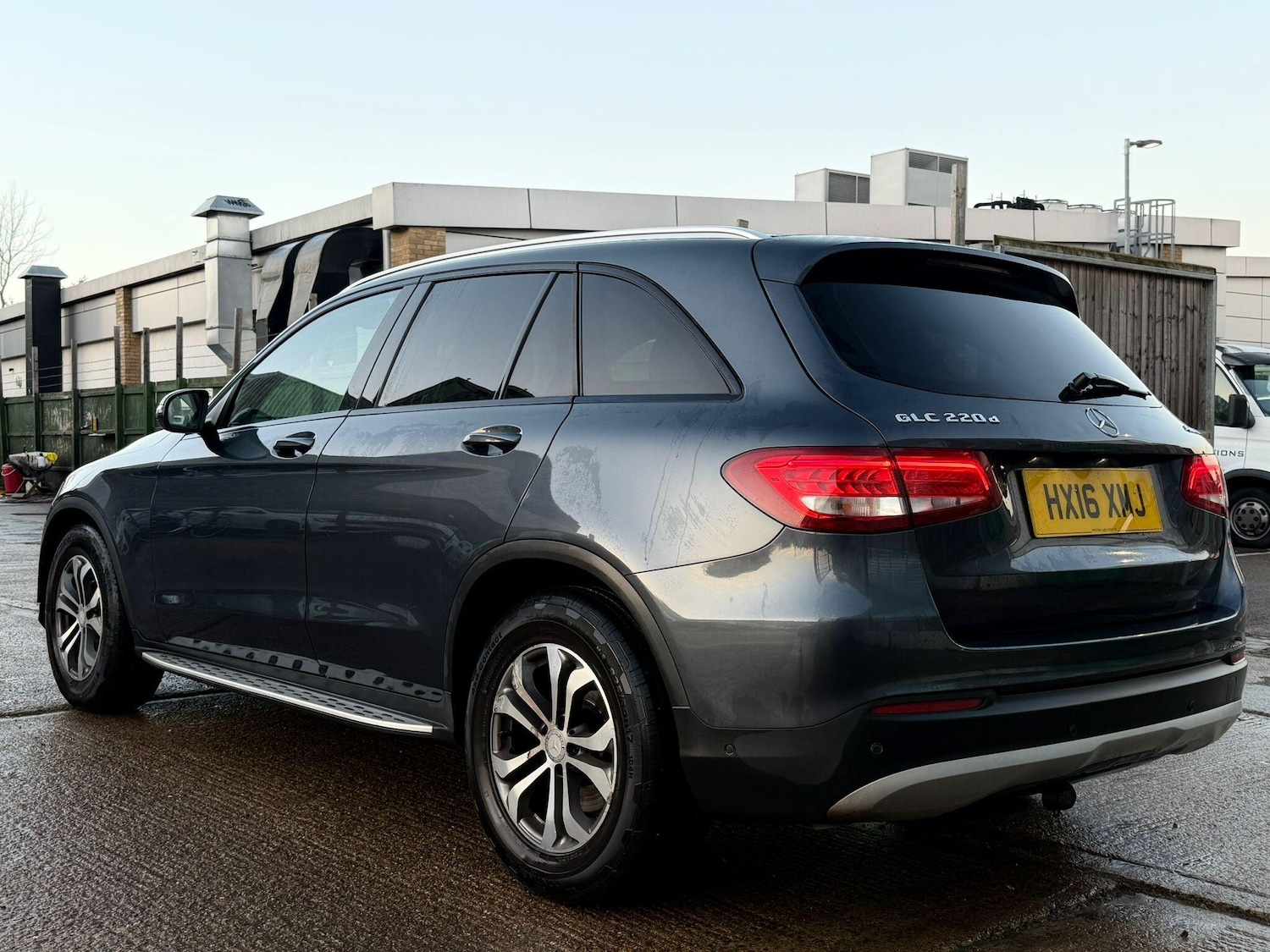 Used Mercedes-Benz GLC 2016 for sale - 77175025: Photo 8