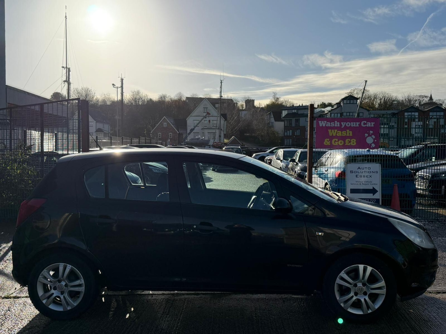 Used Vauxhall Corsa 2010 for sale - 76832663: Photo 2