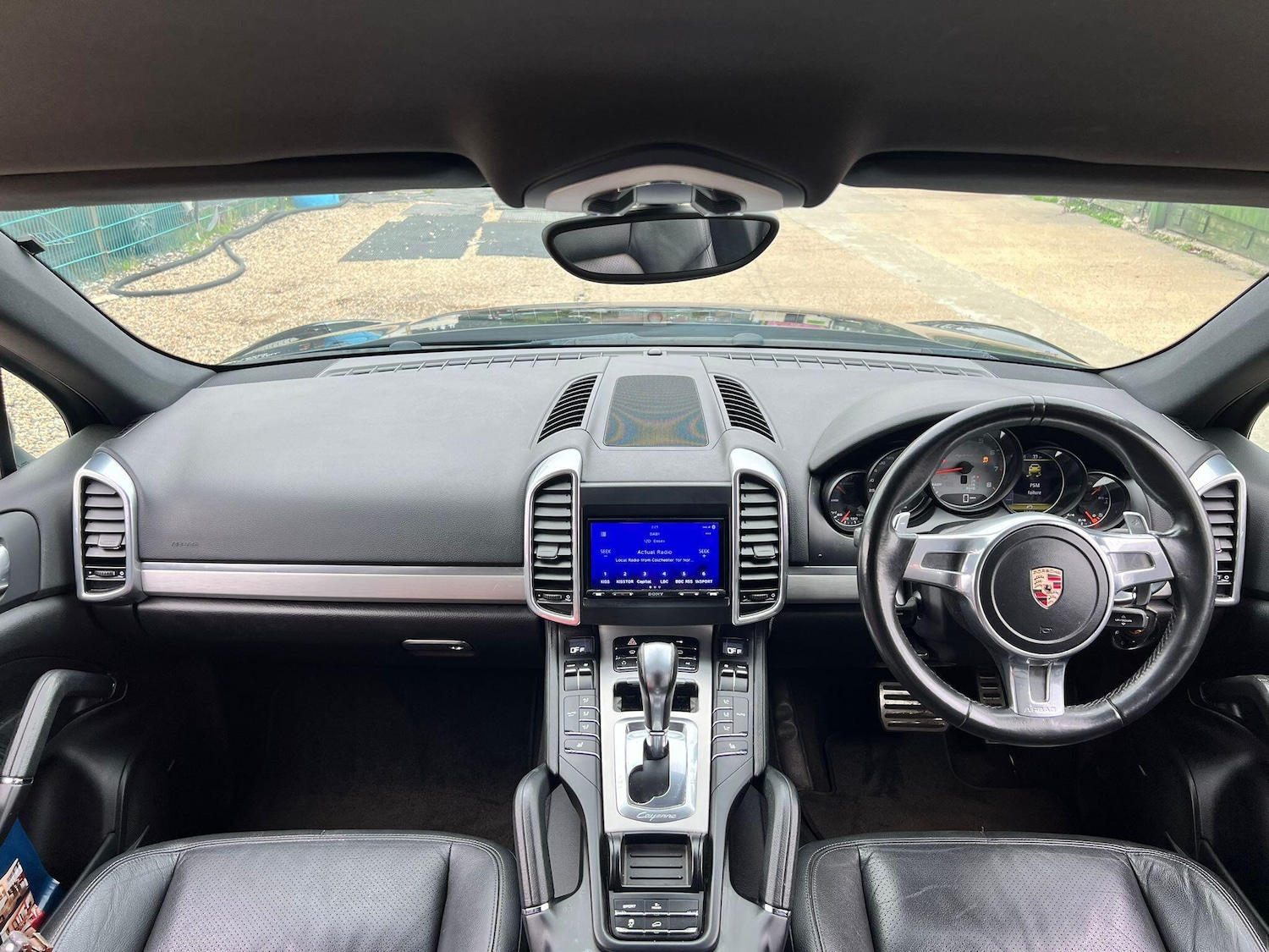 Used Porsche Cayenne 2011 for sale - 76993380: Photo 12