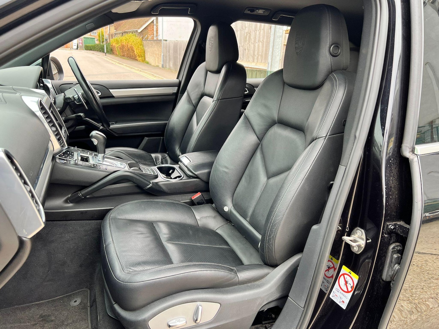 Used Porsche Cayenne 2011 for sale - 76993380: Photo 24