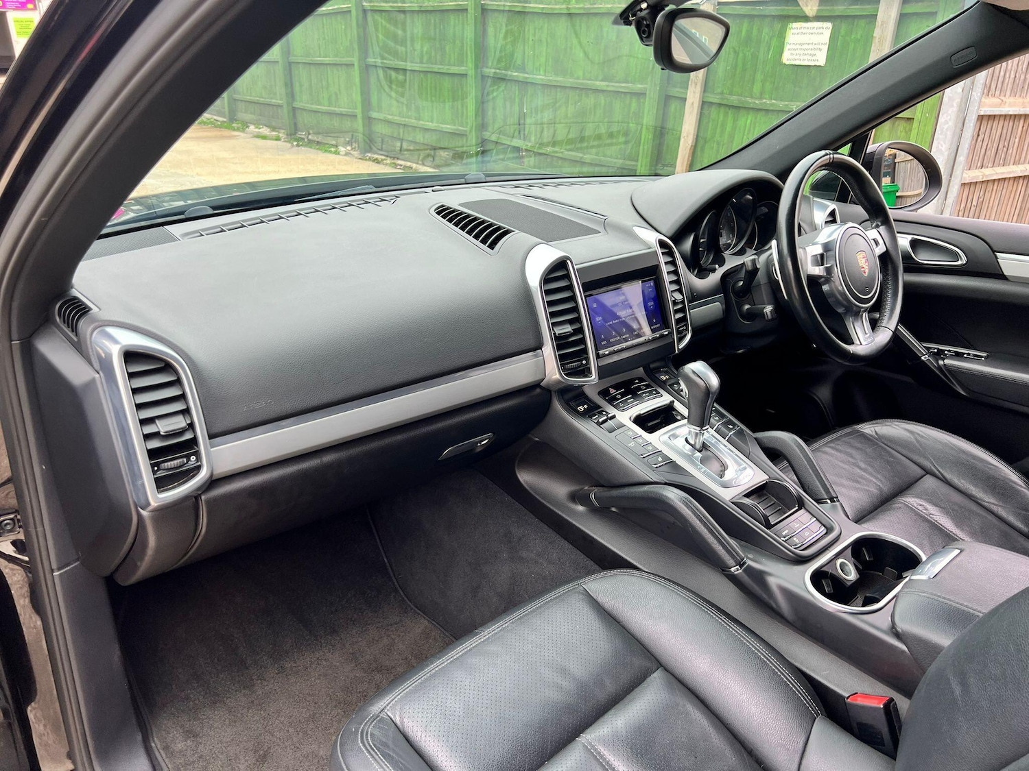 Used Porsche Cayenne 2011 for sale - 76993380: Photo 25