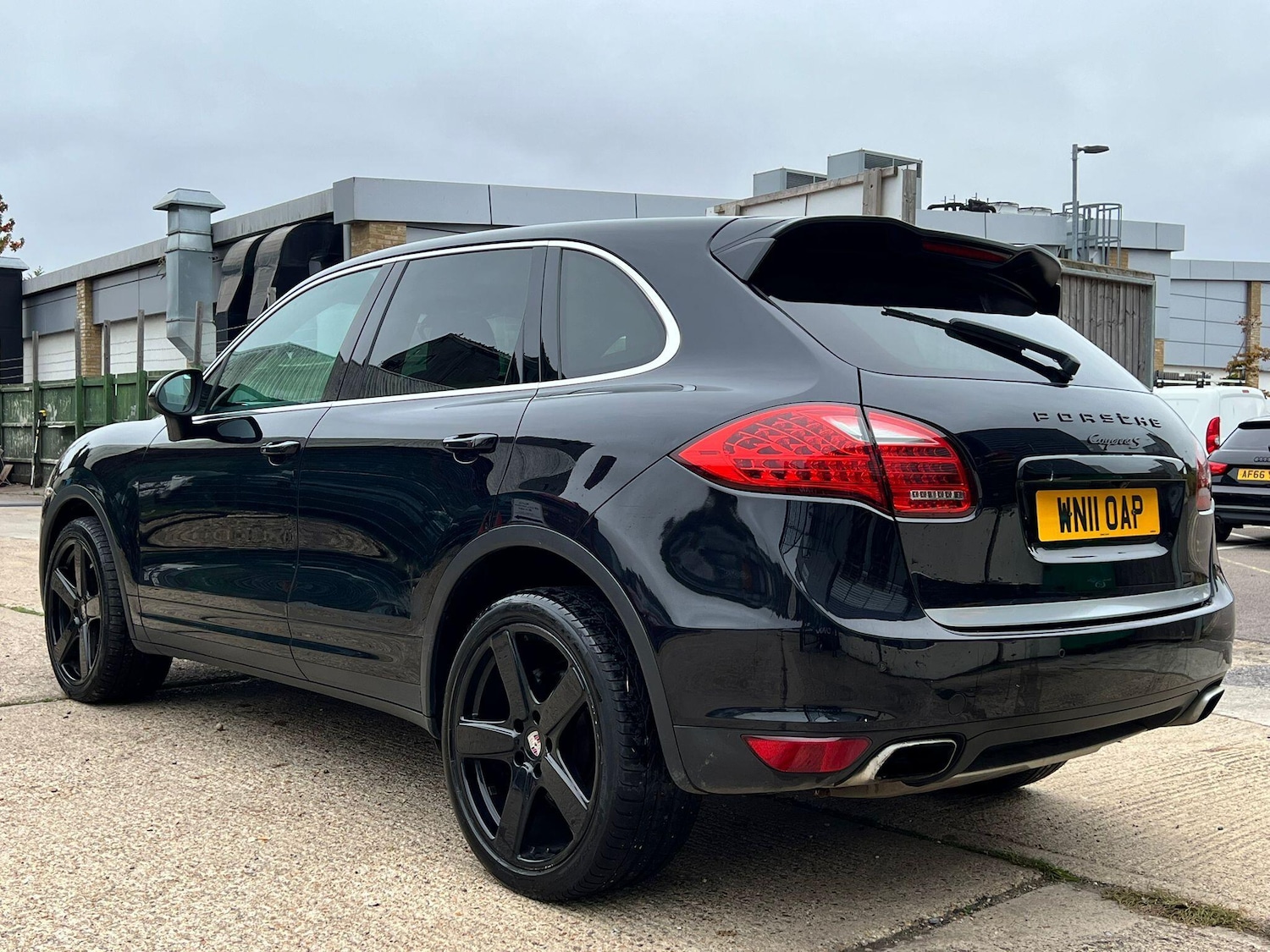 Used Porsche Cayenne 2011 for sale - 76993380: Photo 8