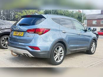 Used Hyundai Santa Fe 2016 for sale - 79793979: Photo