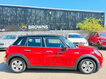 Used MINI Hatch 2018 for sale - 79509373: Photo