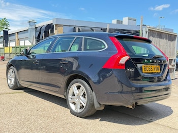 Used Volvo V60 2016 for sale - 78933580: Photo