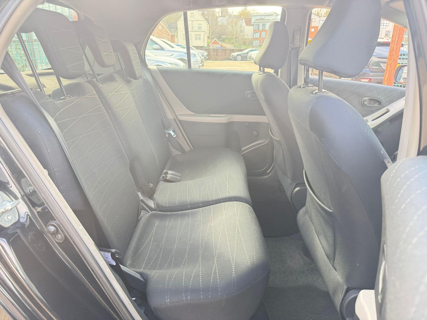 Used Toyota Yaris for sale - 77612664: Photo 12