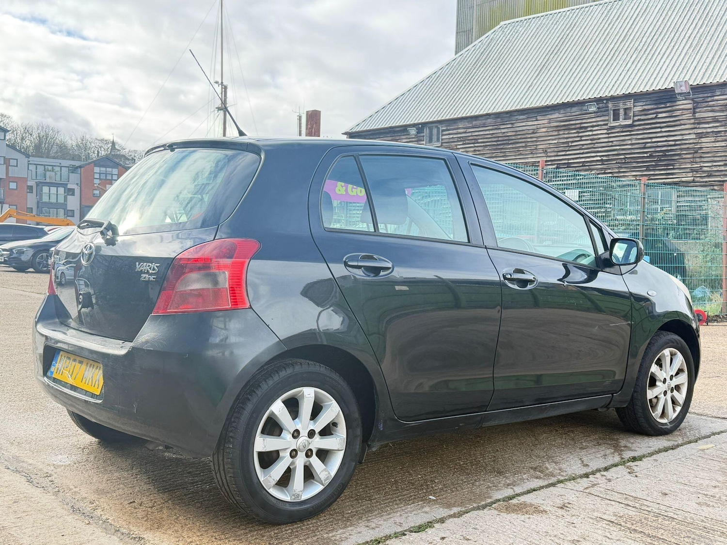 Used Toyota Yaris for sale - 77612664: Photo 3