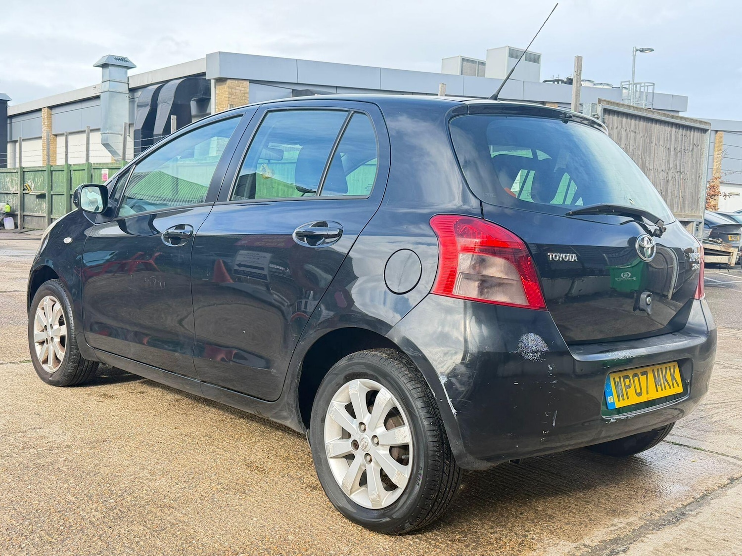 Used Toyota Yaris for sale - 77612664: Photo 5