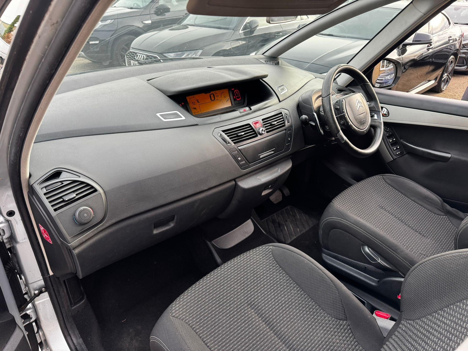 Used Citroen C4 Grand Picasso 2010 for sale - 76898471: Photo 20