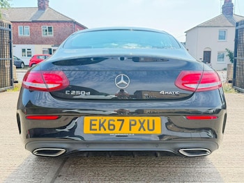 Used Mercedes-Benz C Class 2017 for sale - 79425525: Photo