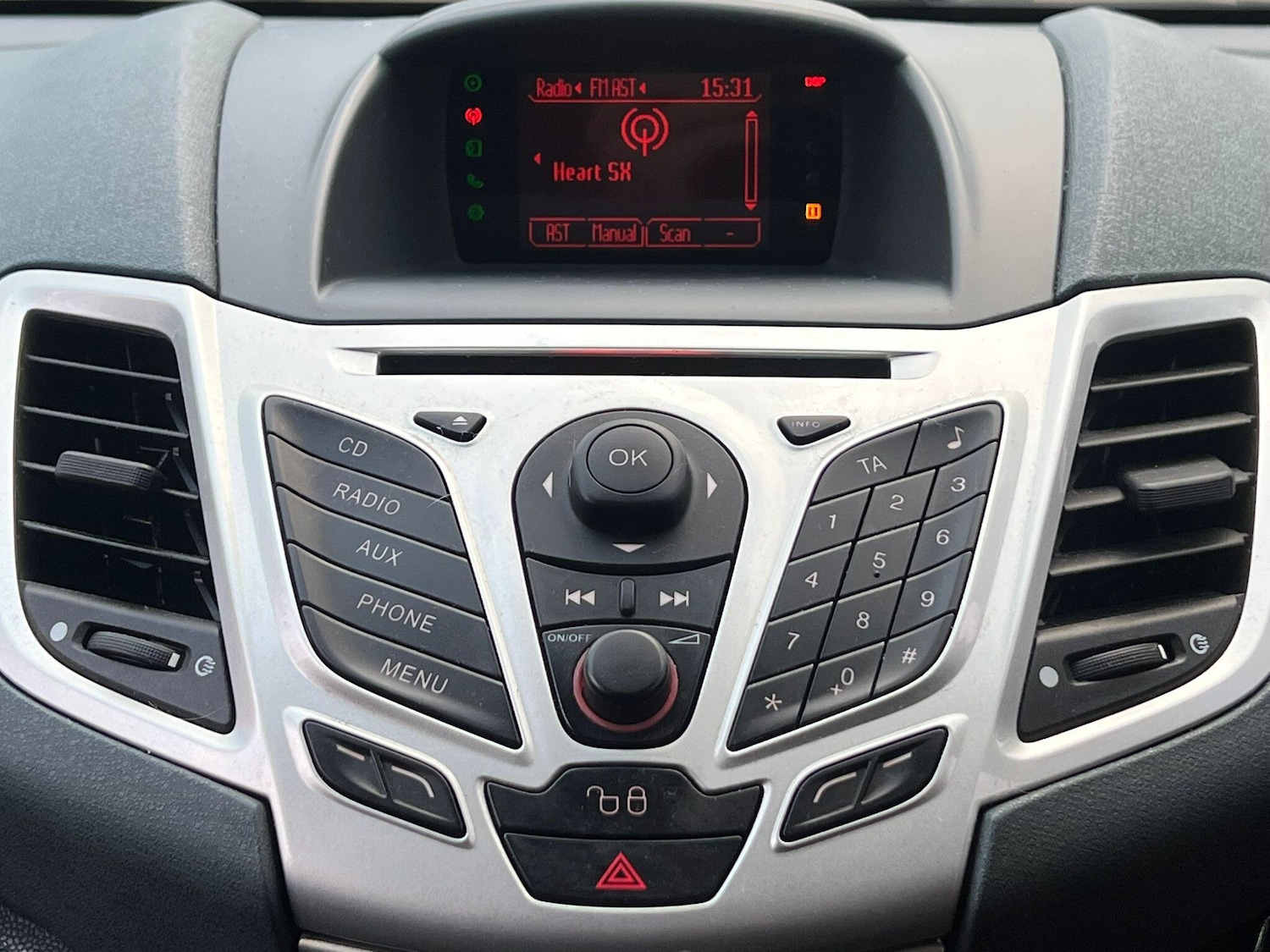 Used Ford Fiesta 2009 for sale - 76457801: Photo 23