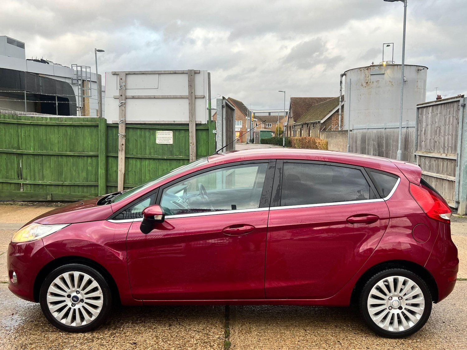 Used Ford Fiesta 2009 for sale - 76457801: Photo 6