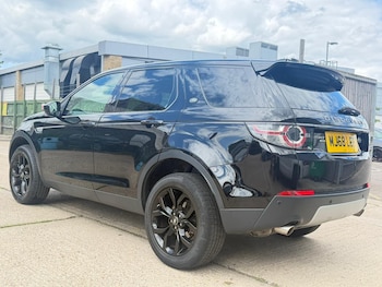 Used Land Rover Discovery Sport 2018 for sale - 78860243: Photo