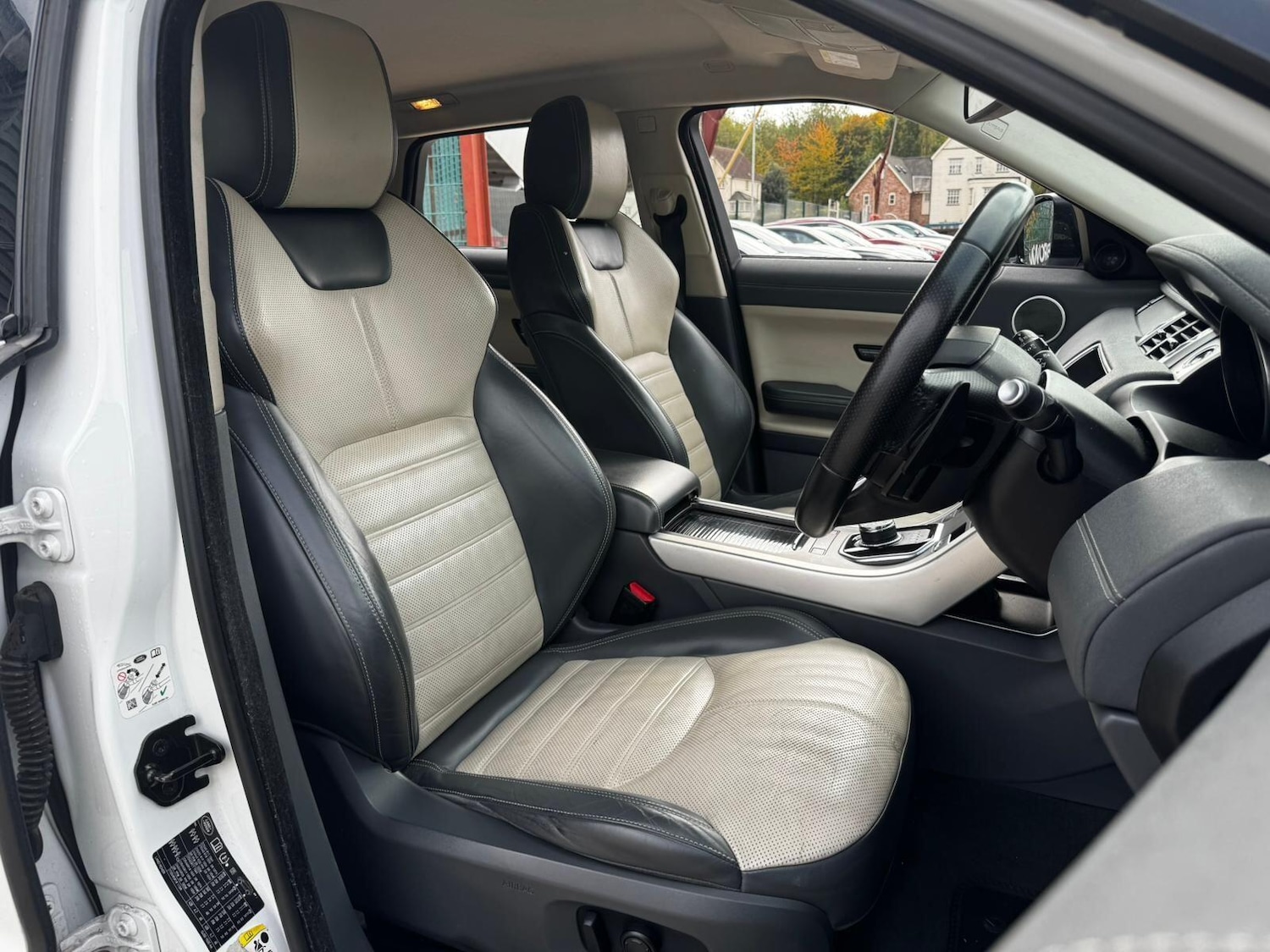 Used Land Rover Range Rover Evoque 2016 for sale - 76226825: Photo 12