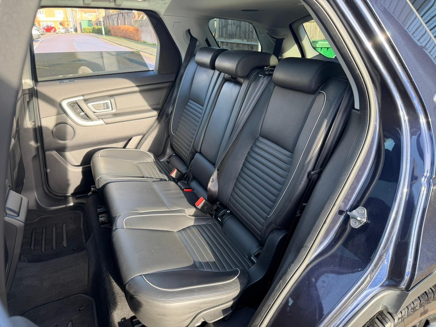 Used Land Rover Discovery Sport 2017 for sale - 77131694: Photo 24