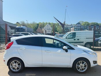 Used Ford Fiesta 2017 for sale - 78404795: Photo