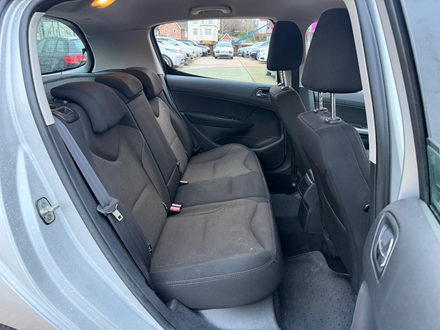 Used Peugeot 308 2013 for sale - 77646826: Photo 12