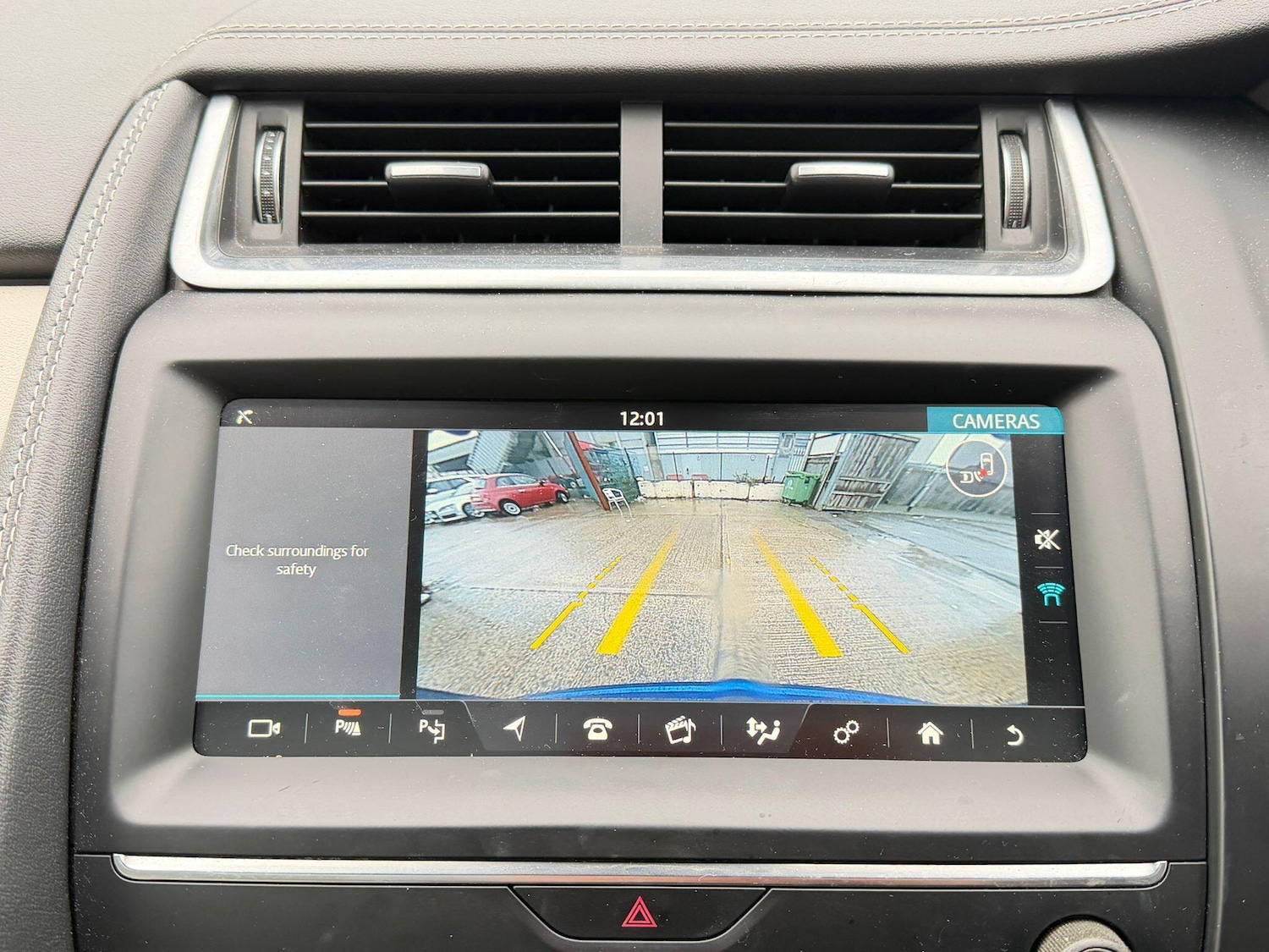 Used Jaguar E-Pace 2018 for sale - 77455781: Photo 12