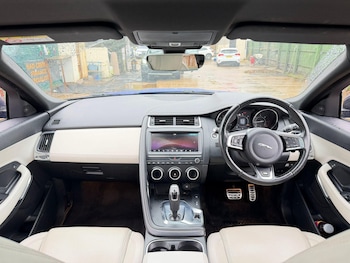 Used Jaguar E-Pace 2018 for sale - 77455781: Photo