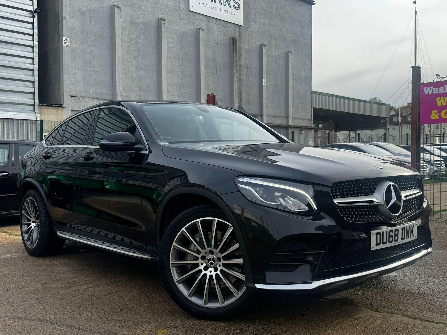 Used Mercedes-Benz GLC 2018 for sale - 76512945: Photo 1