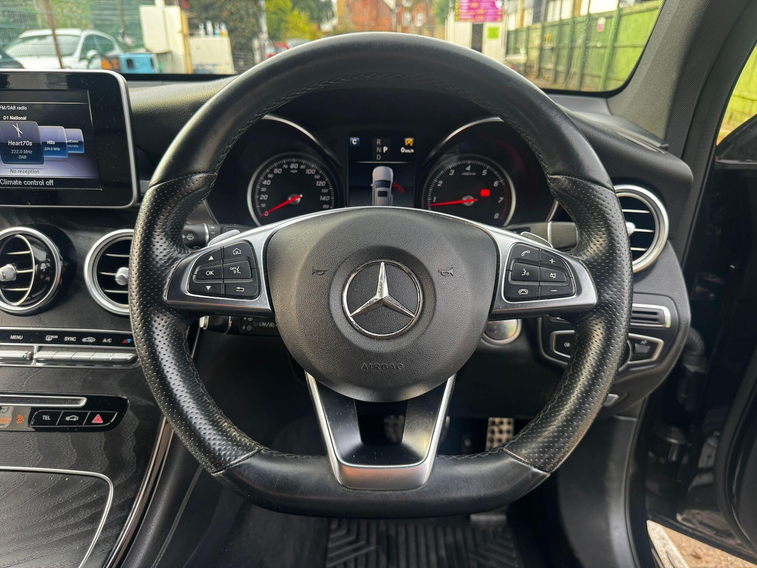 Used Mercedes-Benz GLC 2018 for sale - 76512945: Photo 12