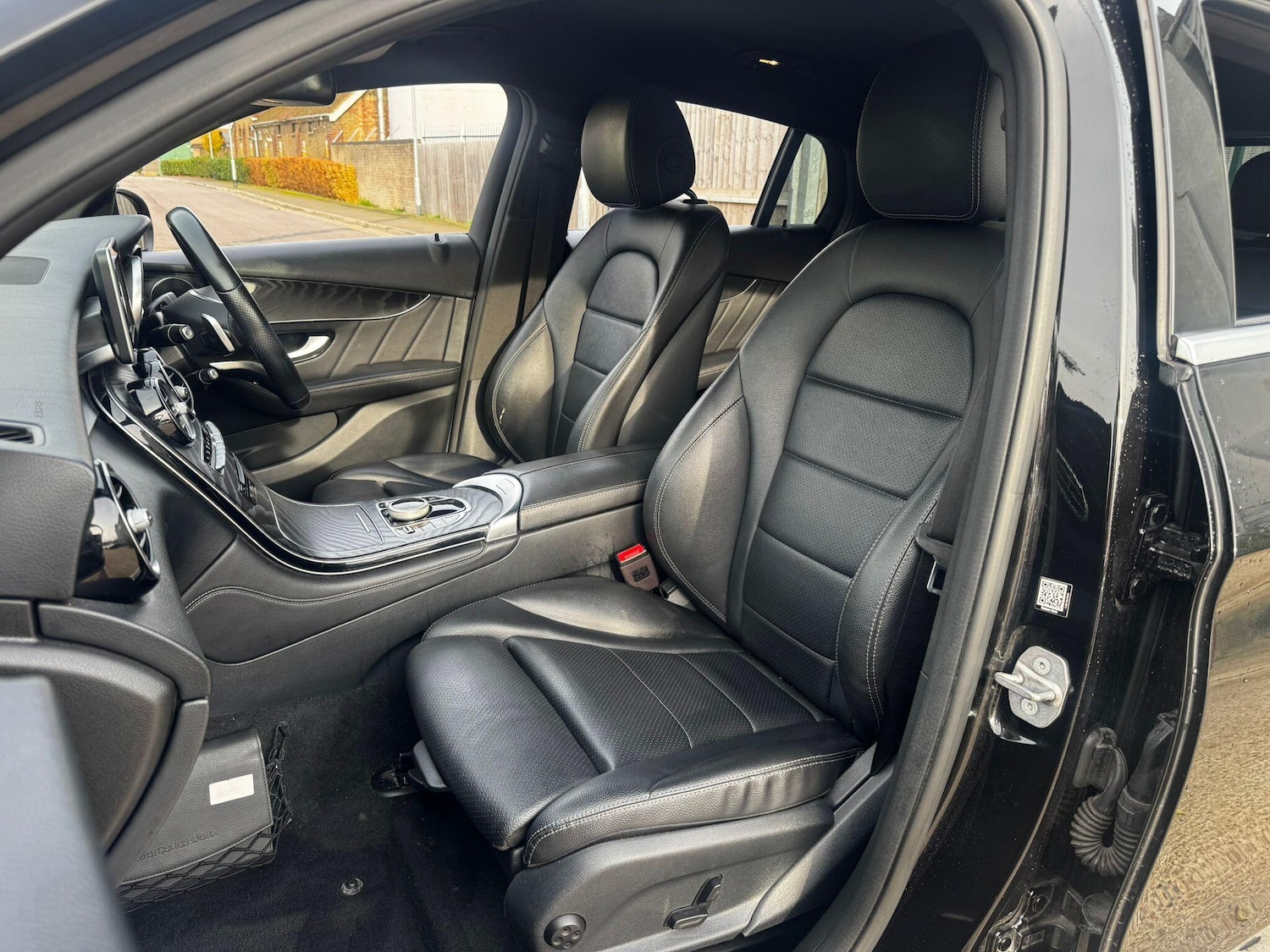 Used Mercedes-Benz GLC 2018 for sale - 76512945: Photo 23