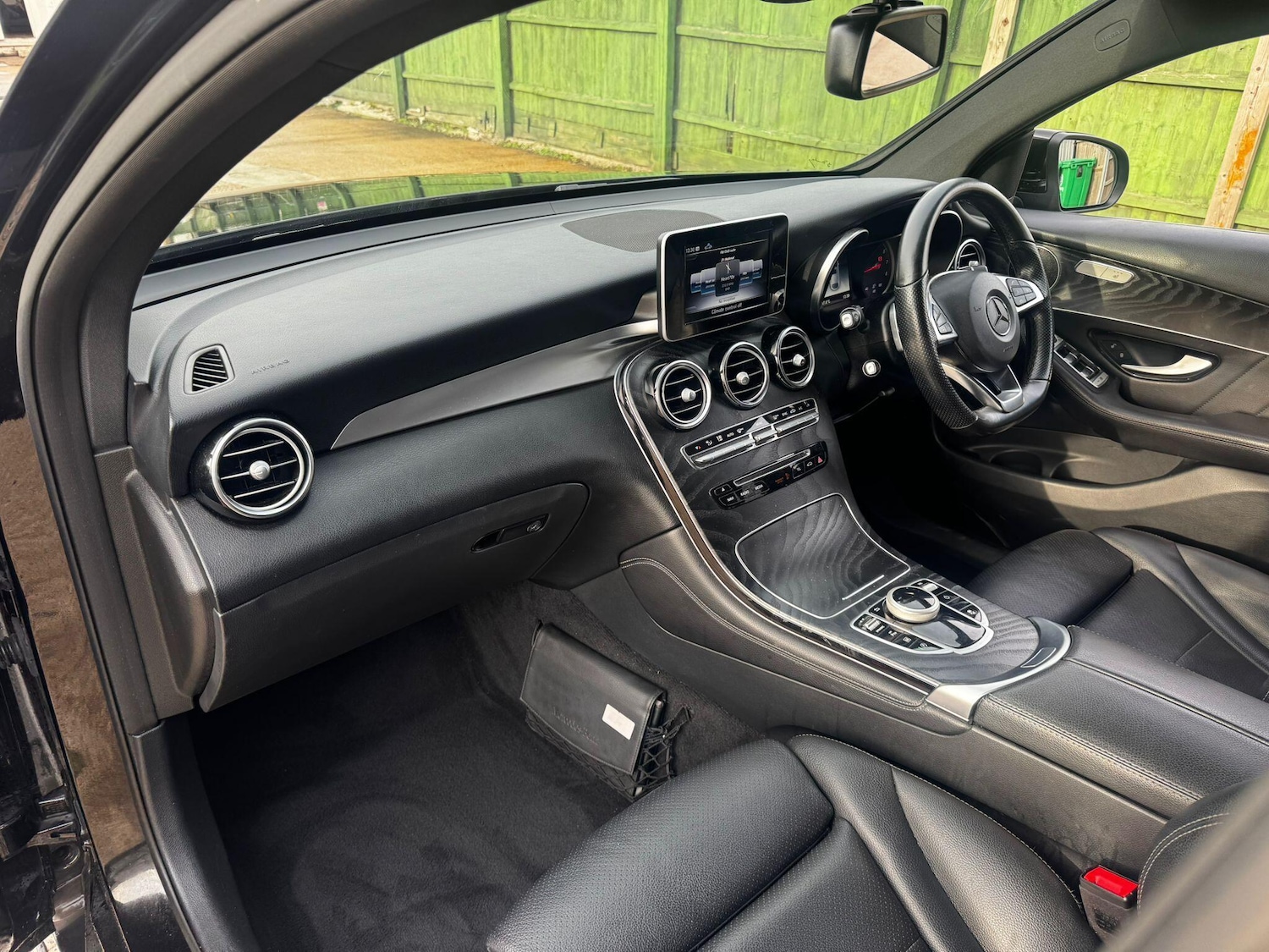 Used Mercedes-Benz GLC 2018 for sale - 76512945: Photo 24