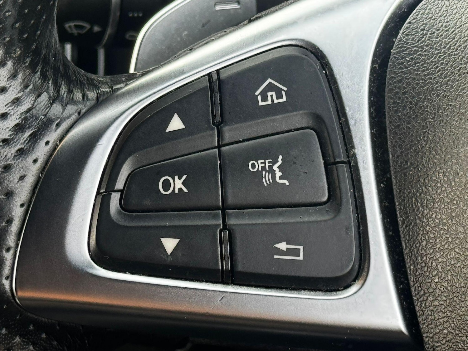 Used Mercedes-Benz GLC 2018 for sale - 76512945: Photo 26