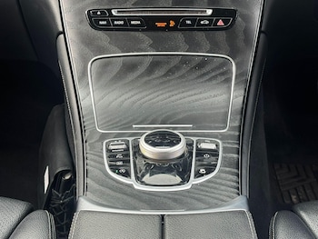 Used Mercedes-Benz GLC 2018 for sale - 76512945: Photo