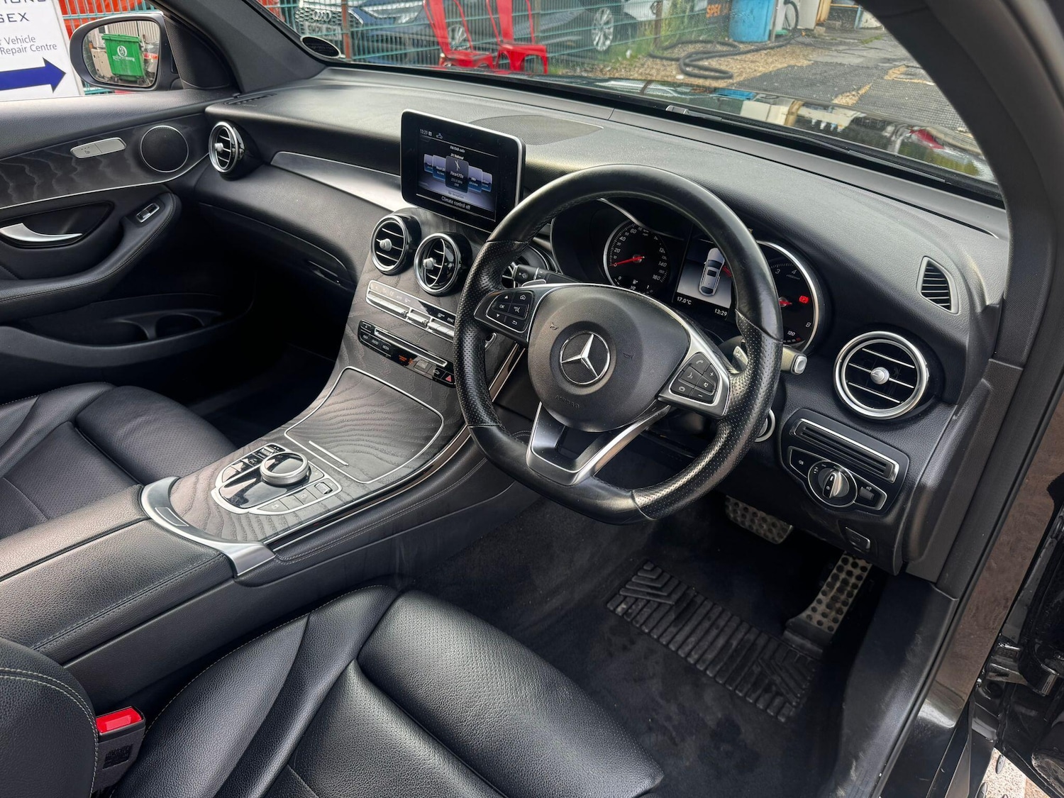 Used Mercedes-Benz GLC 2018 for sale - 76512945: Photo 7